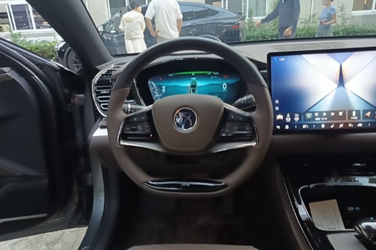 Used BYD Han 2024 EV Glory Edition 506KM Front-Wheel-Drive Premium Model Steering Wheel