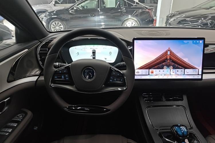 Used BYD Han 2024 DM-i Glory Edition 121KM Elite Model Steering Wheel