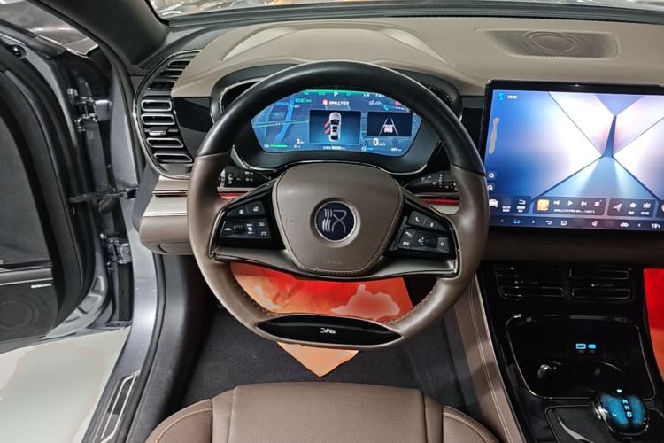 Used BYD Han 2024 DM-i Glory Edition 121KM Prestige Model Steering Wheel