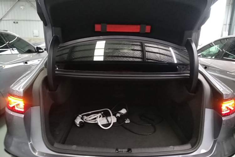 Used BYD Han 2024 DM-i Glory Edition 121KM Premium Model Trunk