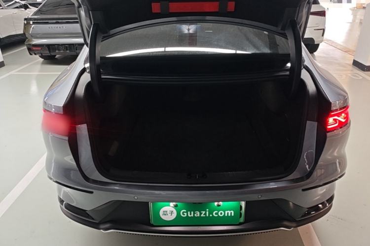 Used BYD Han 2024 DM-i Glory Edition 121KM Prestige Model Trunk