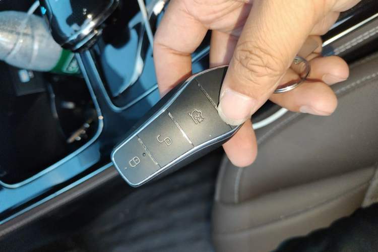 Used BYD Han 2024 DM-i Glory Edition 121KM Elite Model Vehicle Key
