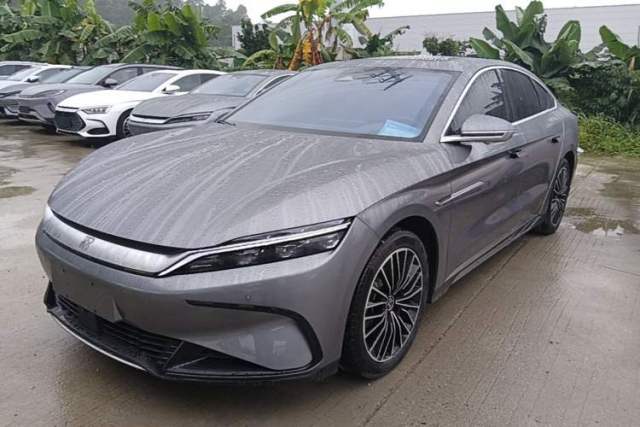 Used BYD Han 2024 EV Glory Edition 506KM Front-Wheel-Drive Premium Model