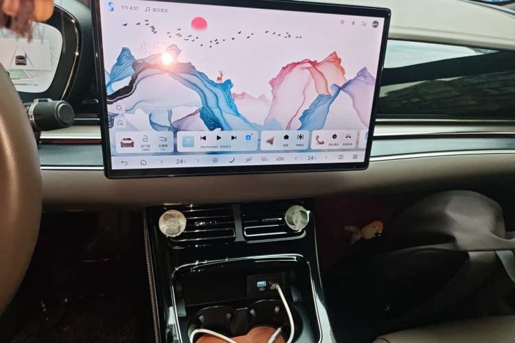 Used BYD Han 2024 DM-i Glory Edition 121KM Prestige Model Audio And AC Panel