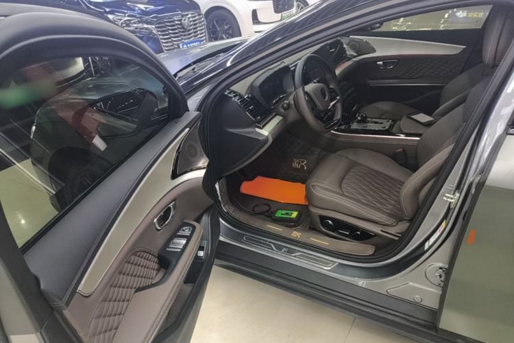 Used BYD Han 2024 DM-i Glory Edition 121KM Prestige Model Driver Seat