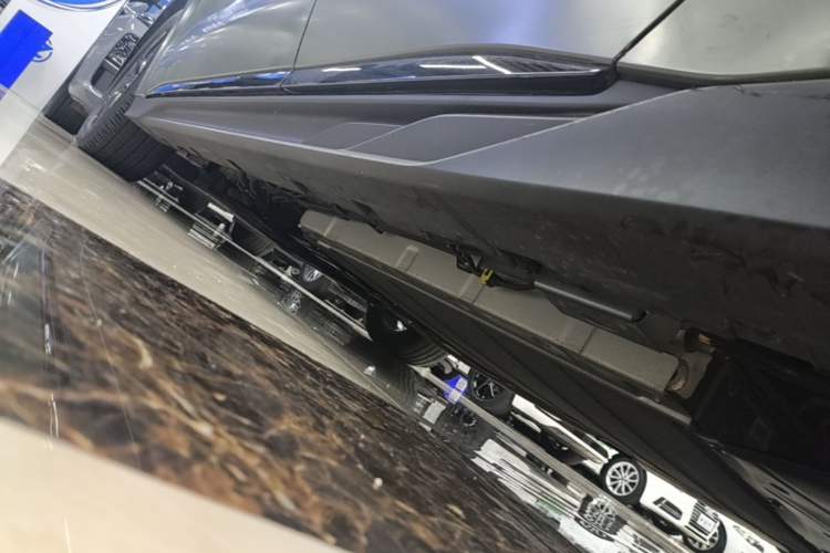 Used BYD Han 2024 DM-i Glory Edition 121KM Prestige Model Left Side Sill