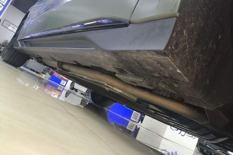 Used BYD Han 2024 DM-i Glory Edition 121KM Prestige Model Right Side Sill