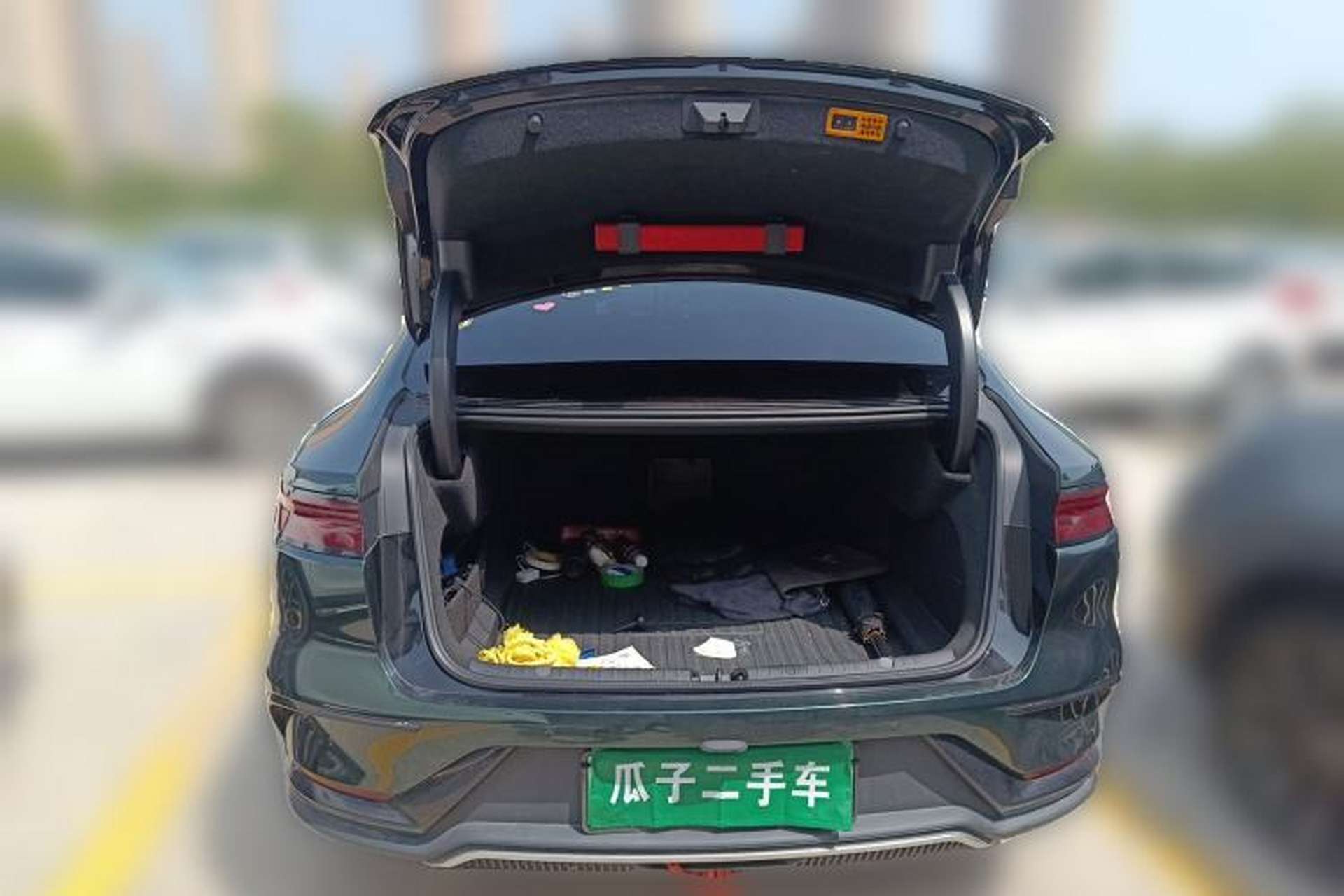 Used BYD Han 2024 DM-i Glory Edition 121KM Prestige Model Trunk