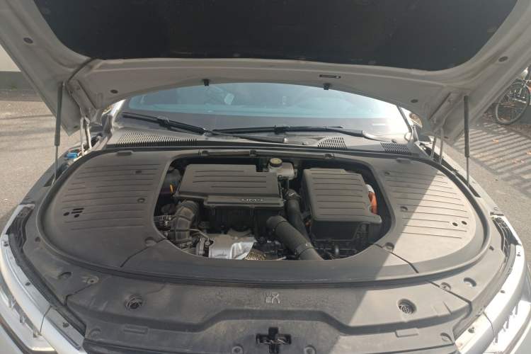 Used BYD Han 2024 DM-i Glory Edition 121KM Prestige Model Engine Bay