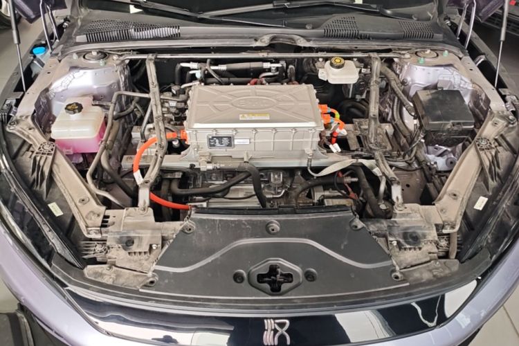 Used BYD Han 2024 EV Glory Edition 715KM Front-Wheel-Drive Flagship Model Engine Bay