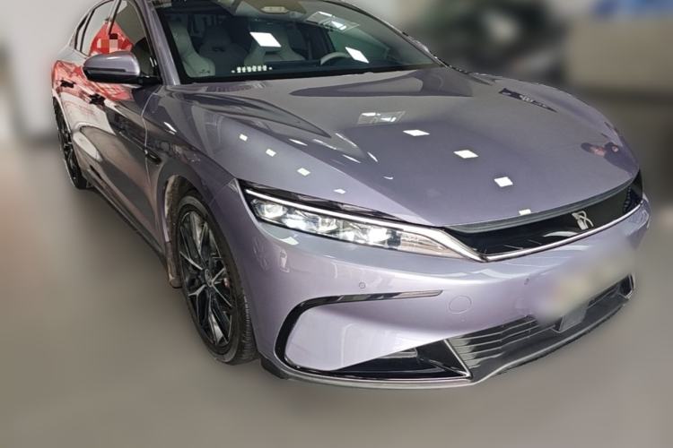 Used BYD Han 2024 EV Glory Edition 715KM Front-Wheel-Drive Flagship Model Front Right 45 Deg