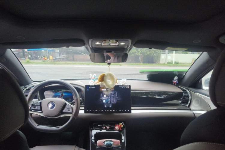 Used BYD Han 2024 DM-i Glory Edition 121KM Prestige Model Headliner