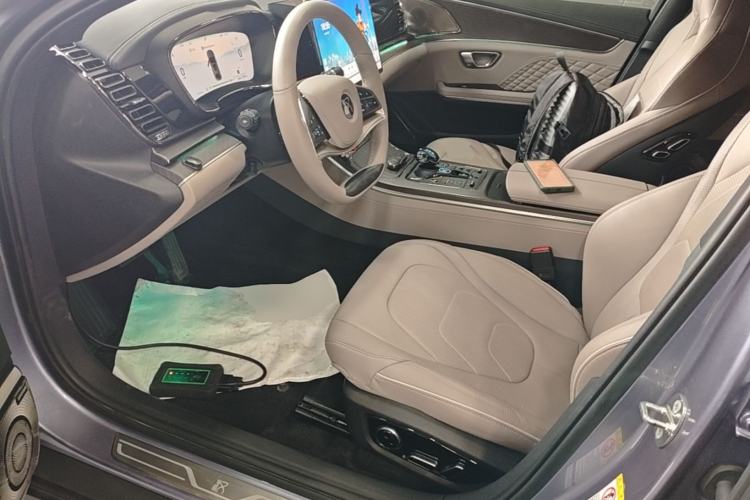 Used BYD Han 2024 EV Glory Edition 715KM Front-Wheel-Drive Flagship Model Left Front Seat