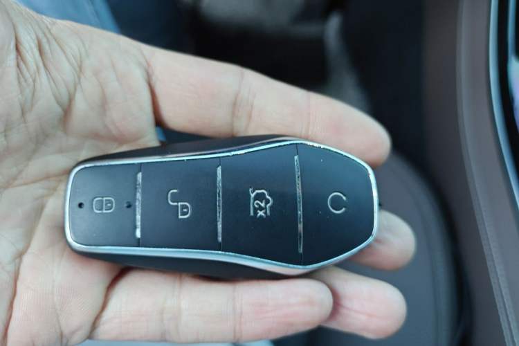 Used BYD Han 2024 DM-i Glory Edition 121KM Elite Model Vehicle Key