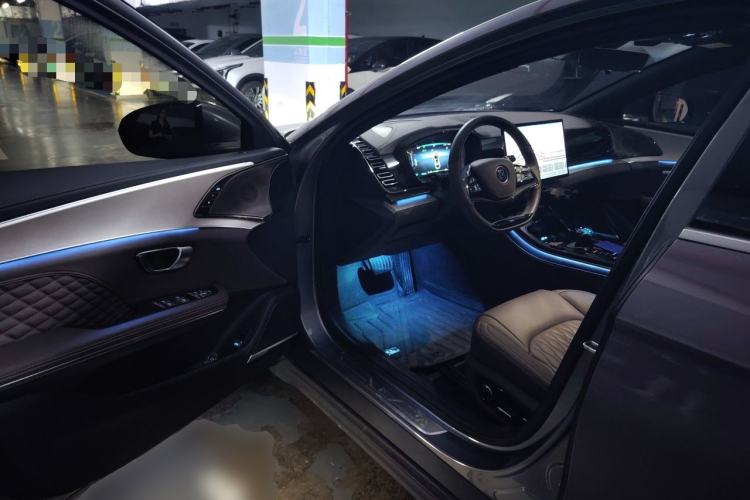 Used BYD Han 2024 EV Glory Edition 506KM Front-Wheel-Drive Premium Model Driver Seat