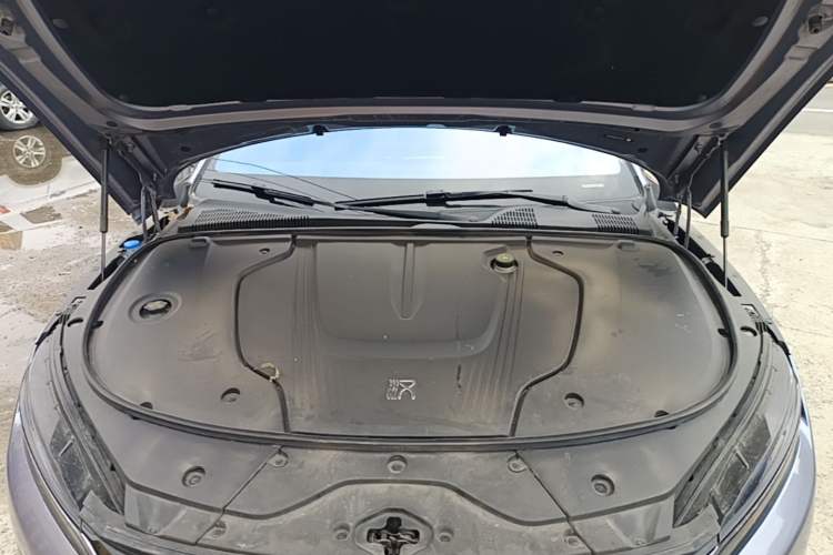 Used BYD Han 2024 EV Glory Edition 610 km All-Wheel Drive "Tian Shen Zhi Jia" Intelligent Driving Model Engine Bay