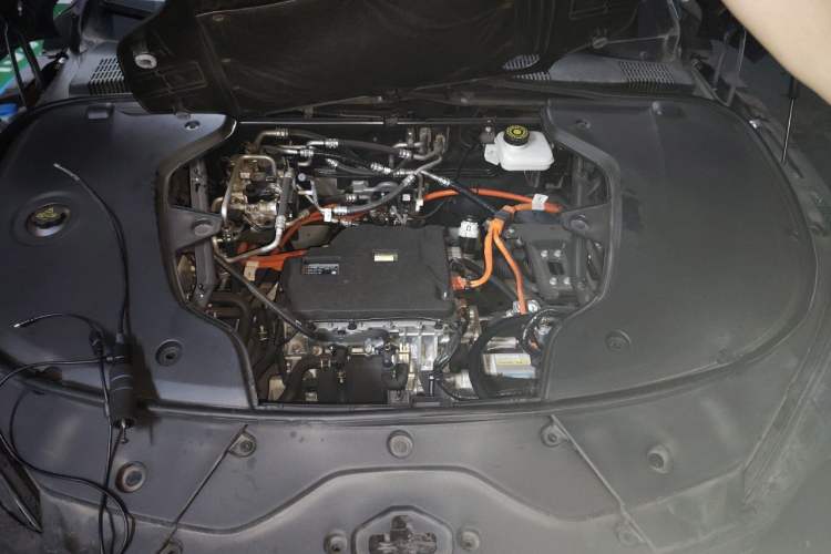 Used BYD Han 2024 EV Glory Edition 506KM Front-Wheel-Drive Premium Model Engine Bay