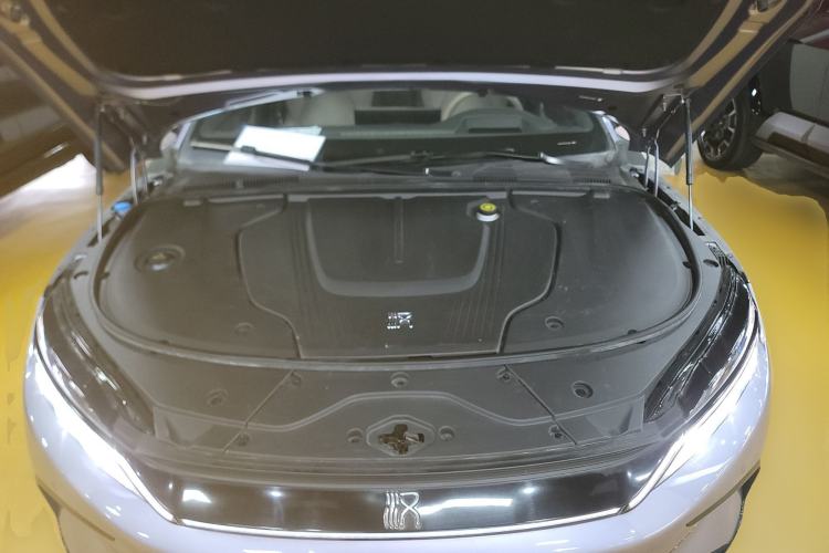 Used BYD Han 2024 EV Glory Edition 610 km All-Wheel Drive "Tian Shen Zhi Jia" Intelligent Driving Model Engine Bay