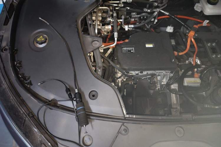 Used BYD Han 2024 EV Glory Edition 506KM Front-Wheel-Drive Premium Model Engine Bay Right