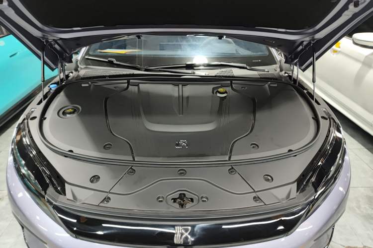 Used BYD Han 2024 EV Glory Edition 715KM Front-Wheel-Drive Flagship Model Engine Bay