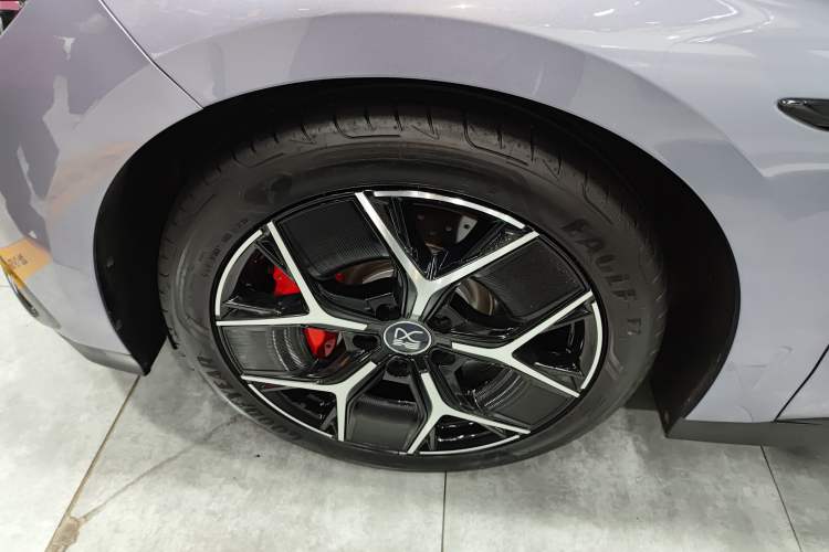 Used BYD Han 2024 EV Glory Edition 715KM Front-Wheel-Drive Flagship Model Exterior 7