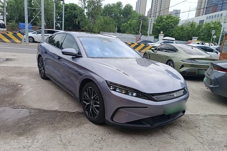 Used BYD Han 2024 EV Glory Edition 610 km All-Wheel Drive "Tian Shen Zhi Jia" Intelligent Driving Model Front Right 45 Deg