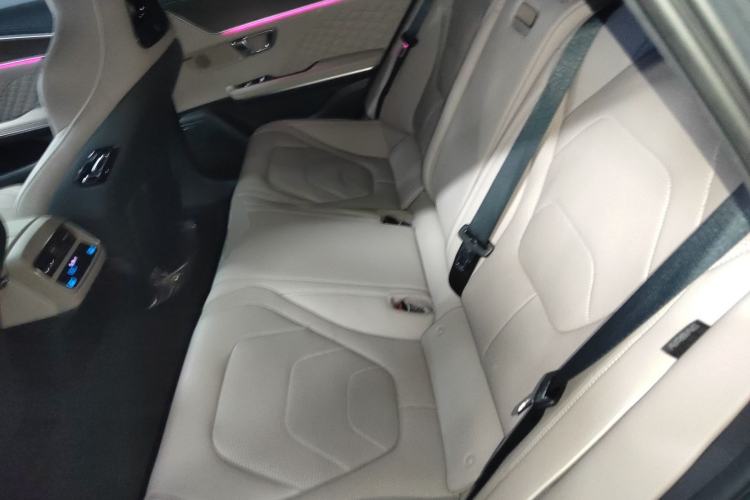 Used BYD Han 2024 EV Glory Edition 610 km All-Wheel Drive "Tian Shen Zhi Jia" Intelligent Driving Model Interior 4
