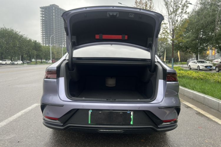 Used BYD Han 2024 EV Glory Edition 610 km All-Wheel Drive "Tian Shen Zhi Jia" Intelligent Driving Model Interior 8