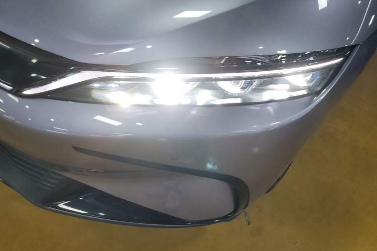 Used BYD Han 2024 EV Glory Edition 610 km All-Wheel Drive "Tian Shen Zhi Jia" Intelligent Driving Model Left Front Headlight