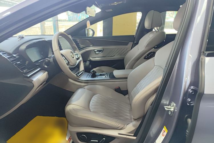 Used BYD Han 2024 EV Glory Edition 715KM Front-Wheel-Drive Flagship Model Left Front Seat