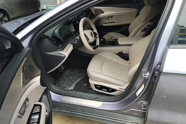 Used BYD Han 2024 EV Glory Edition 605KM Front-Wheel-Drive Premium Model Left Front Seat
