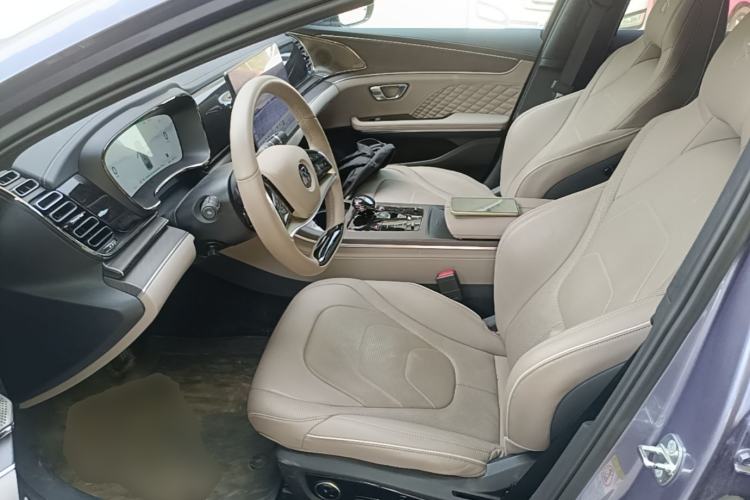 Used BYD Han 2024 EV Glory Edition 610 km All-Wheel Drive "Tian Shen Zhi Jia" Intelligent Driving Model Left Front Seat