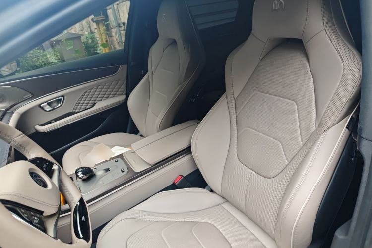 Used BYD Han 2024 EV Glory Edition 610 km All-Wheel Drive "Tian Shen Zhi Jia" Intelligent Driving Model Left Front Seat