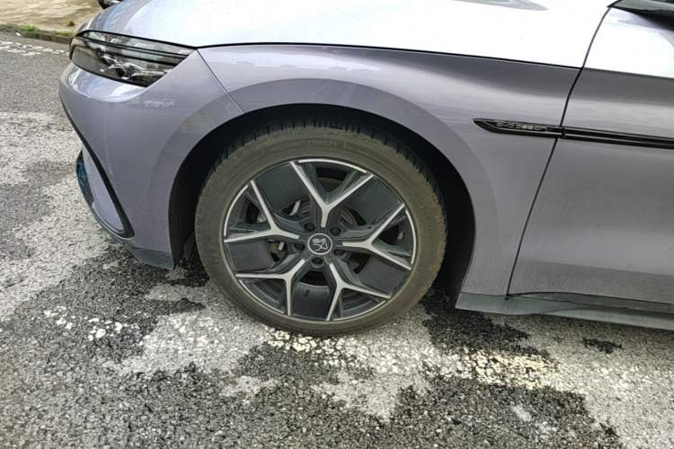 Used BYD Han 2024 EV Glory Edition 605KM Front-Wheel-Drive Premium Model Left Front Wheel Hub