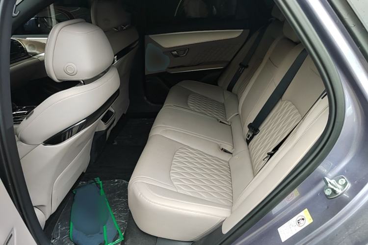 Used BYD Han 2024 EV Glory Edition 605KM Front-Wheel-Drive Premium Model Left Rear Seat