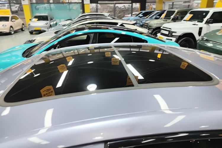 Used BYD Han 2024 EV Glory Edition 715KM Front-Wheel-Drive Flagship Model Roof