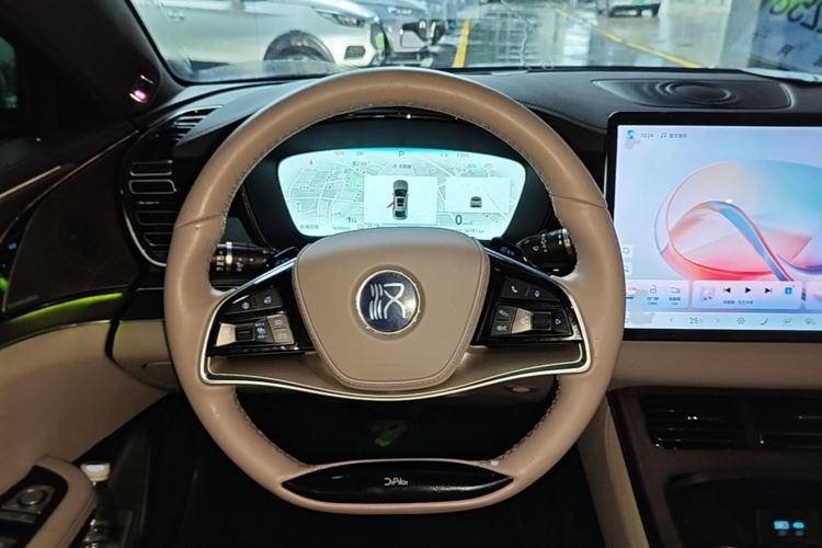 Used BYD Han 2024 EV Glory Edition 610 km All-Wheel Drive "Tian Shen Zhi Jia" Intelligent Driving Model Steering Wheel