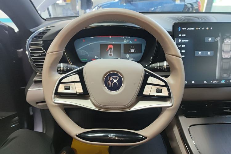 Used BYD Han 2024 EV Glory Edition 715KM Front-Wheel-Drive Flagship Model Steering Wheel