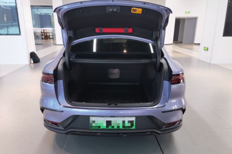 Used BYD Han 2024 EV Glory Edition 715KM Front-Wheel-Drive Flagship Model Trunk