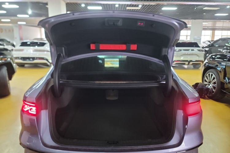 Used BYD Han 2024 EV Glory Edition 610 km All-Wheel Drive "Tian Shen Zhi Jia" Intelligent Driving Model Trunk