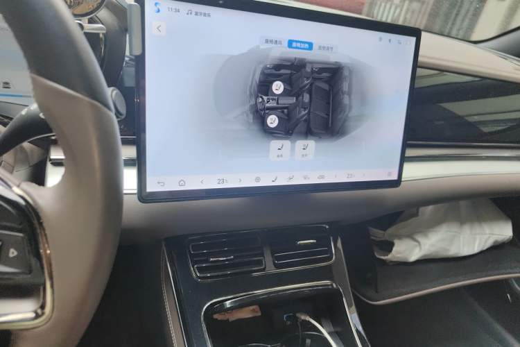 Used BYD Han 2024 DM-i Glory Edition 121KM Prestige Model Audio And AC Panel