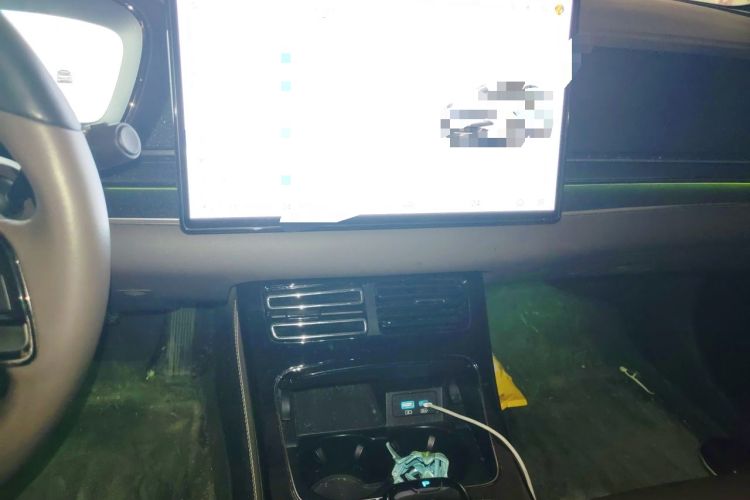 Used BYD Han 2024 EV Glory Edition 605KM Front-Wheel-Drive Premium Model Audio And AC Panel