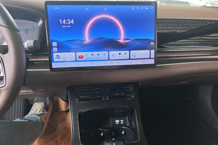 Used BYD Han 2024 DM-i Glory Edition 121KM Premium Model Audio And AC Panel