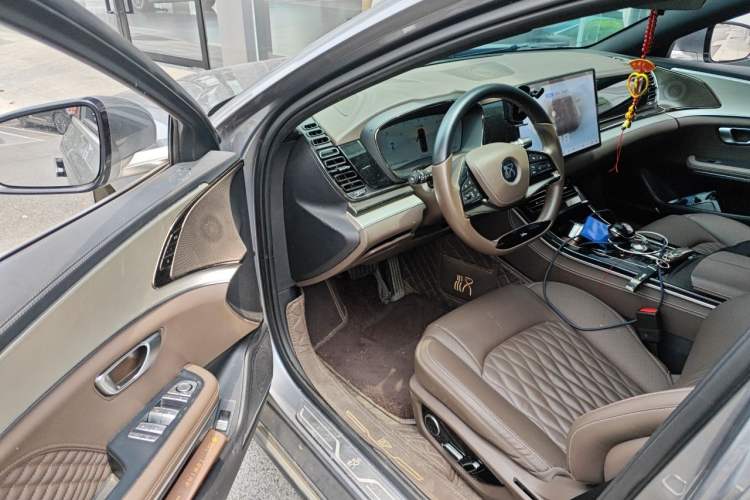 Used BYD Han 2024 DM-i Glory Edition 121KM Prestige Model Driver Seat