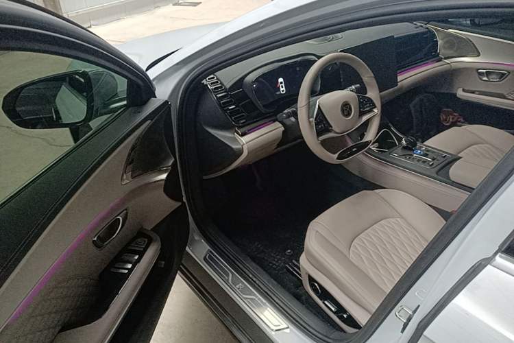 Used BYD Han 2024 EV Glory Edition 605KM Front-Wheel-Drive Premium Model Driver Seat