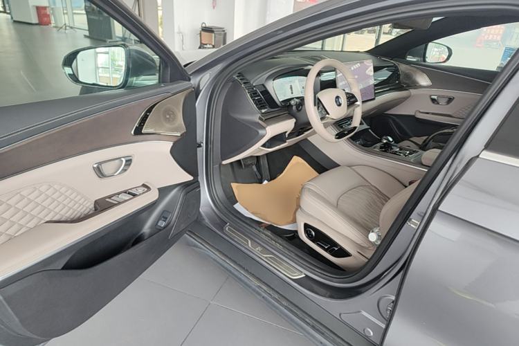 Used BYD Han 2024 DM-i Glory Edition 200KM Flagship Model Driver Seat