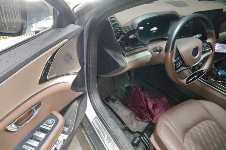 Used BYD Han 2024 EV Glory Edition 605KM Front-Wheel-Drive Premium Model Driver Seat