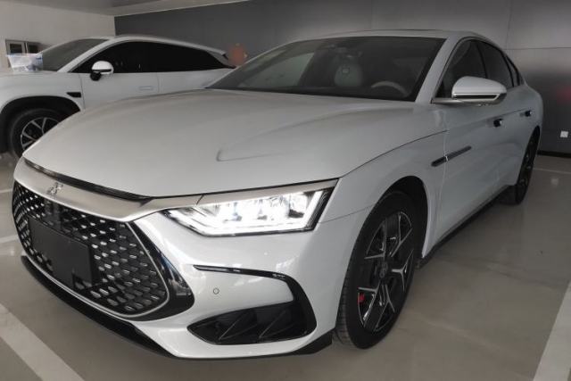Used BYD Han 2024 DM-i Glory Edition 200KM Flagship Model