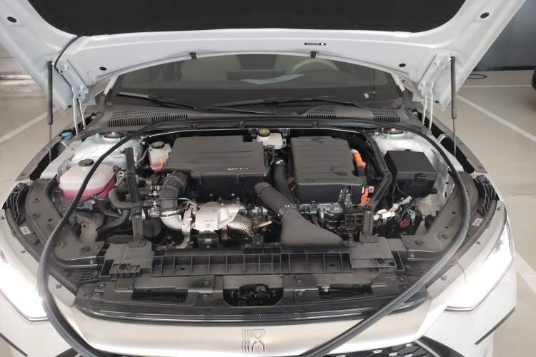 Used BYD Han 2024 DM-i Glory Edition 200KM Flagship Model Engine Bay