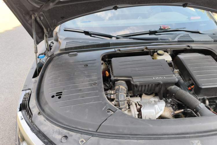 Used BYD Han 2024 DM-i Glory Edition 121KM Elite Model Engine Bay Right